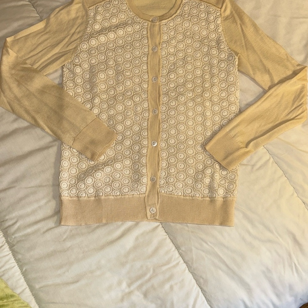 Cream Cardigan Sweater with Textured Pattern